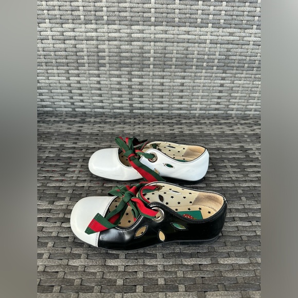 Gucci girls shoes bow 32 Italy - Picture 4 of 11